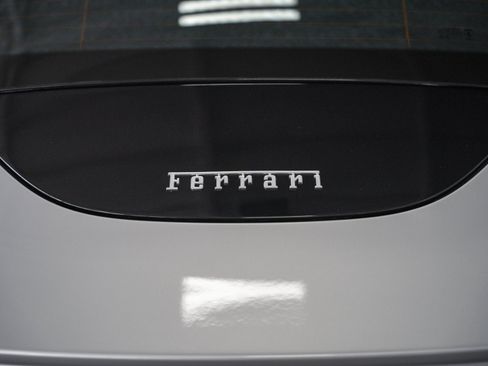 Used 2021 Ferrari Roma RWD image 12