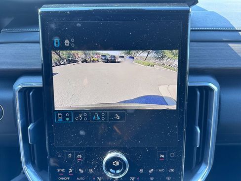 Used 2024 GMC Acadia Denali image 10