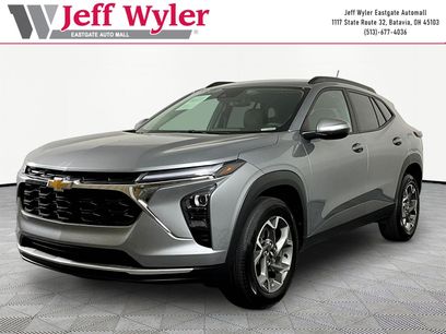 Used 2025 Chevrolet Trax LT