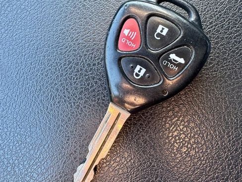 Used 2007 Toyota Camry SE image 35