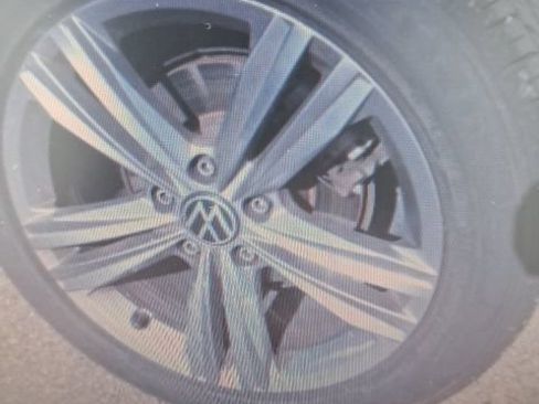 Used 2024 Volkswagen Jetta SE FWD image 16
