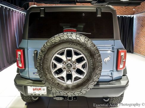 Used 2023 Ford Bronco Badlands image 9
