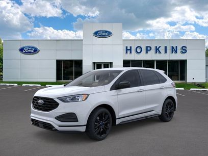 New 2024 Ford Edge SE w/ Black Appearance Package