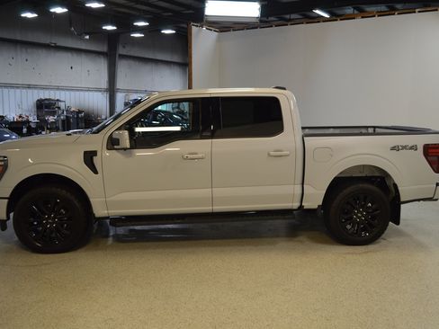 Used 2025 Ford F150 Lariat AWD/4WD image 6