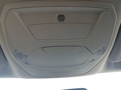 Used 2019 Ford Escape SE image 29