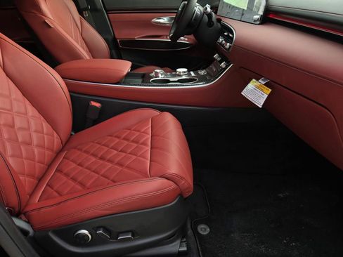 New 2026 Genesis GV70 3.5T Sport Prestige image 9