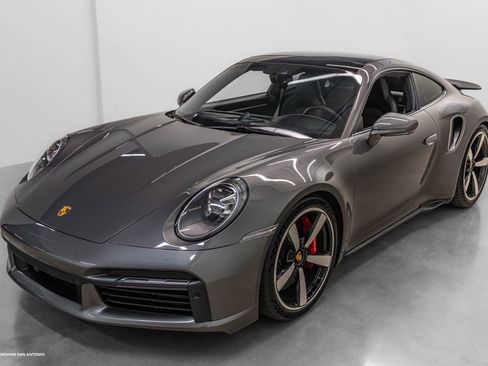 Used 2022 Porsche 911 Turbo image 16