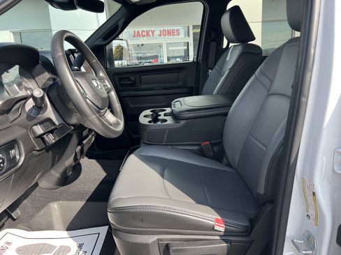 Used 2025 RAM 2500 Tradesman image 19