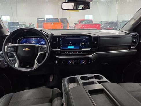 Used 2025 Chevrolet Silverado 3500 LT w/ All Star Edition AWD/4WD image 4