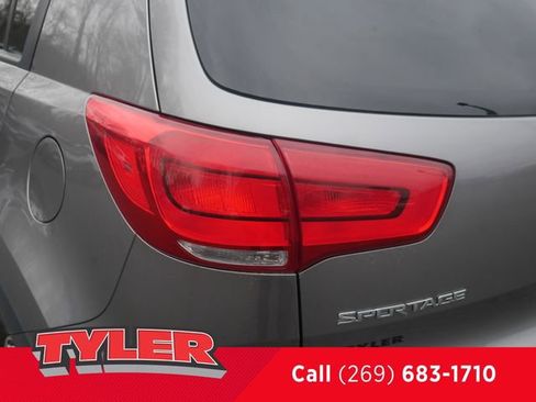 Used 2015 Kia Sportage LX image 14