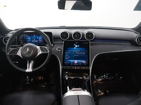 Used 2025 Mercedes-Benz C 300 4MATIC Sedan image 15