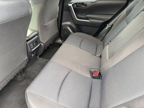 Used 2022 Toyota RAV4 LE AWD/4WD image 25