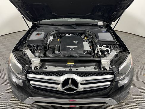 Used 2019 Mercedes-Benz GLC 300 4MATIC image 20