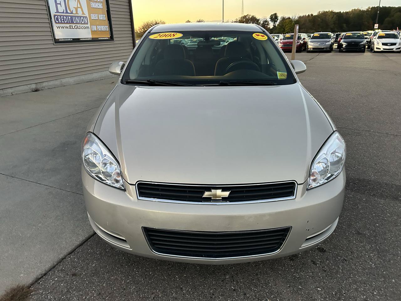 Used 2008 Chevrolet Impala LT FWD image 2