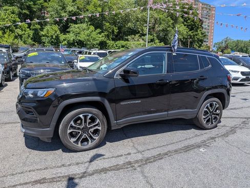 Used 2022 Jeep Compass Limited AWD/4WD image 10