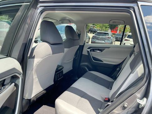 Certified 2020 Toyota RAV4 XLE AWD/4WD image 9