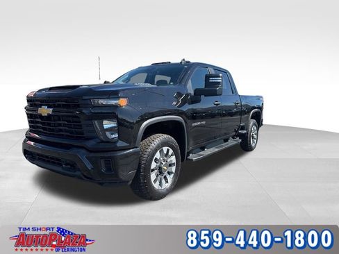 Used 2025 Chevrolet Silverado 2500 Custom w/ Custom Value Package image 1