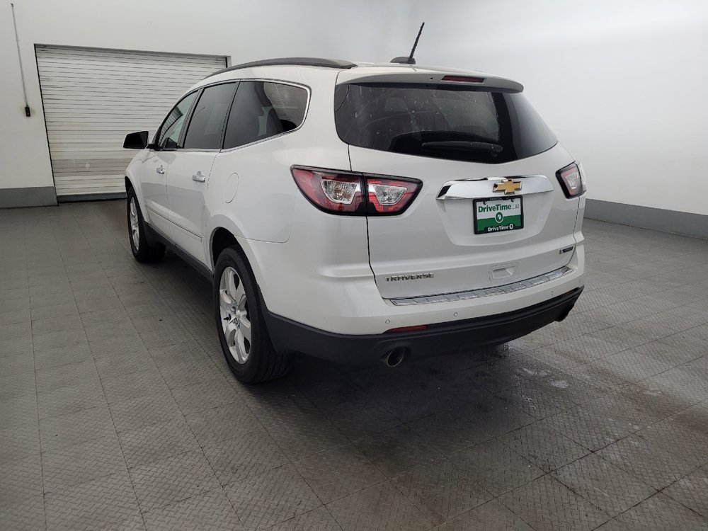 Used 2017 Chevrolet Traverse Premier FWD image 5