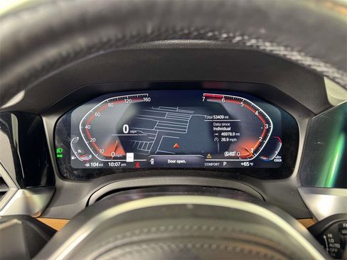 Used 2022 BMW 330i xDrive Sedan w/ M Sport Package image 3