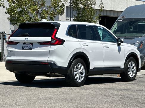 Used 2025 Honda CR-V LX image 3