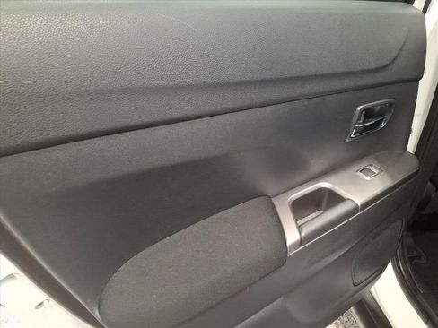 Used 2019 Mitsubishi Outlander Sport ES image 17