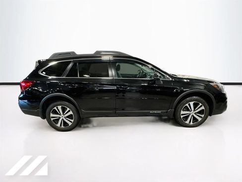Used 2018 Subaru Outback 2.5i Limited AWD/4WD image 4