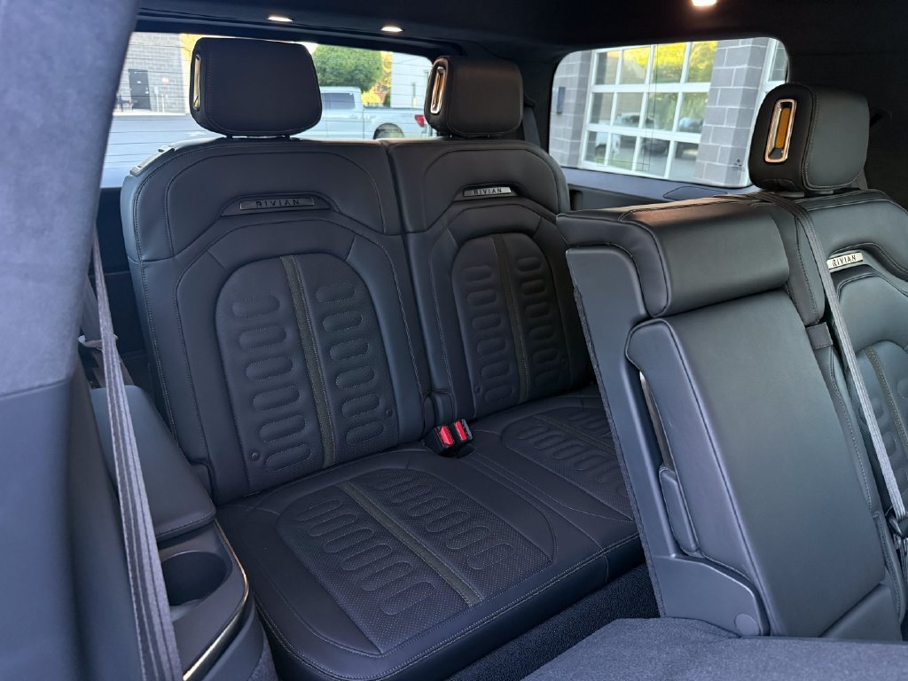 Used 2022 Rivian R1S Launch Edition Quad AWD/4WD image 46
