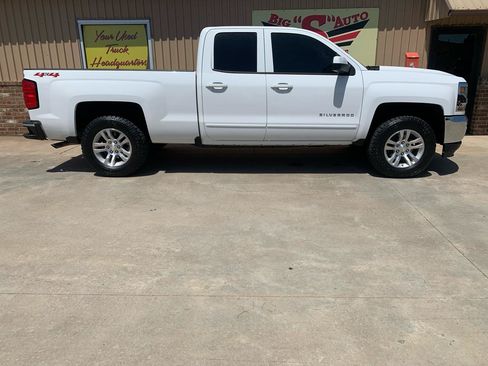 Used 2018 Chevrolet Silverado 1500 LT w/ All Star Edition AWD/4WD image 6
