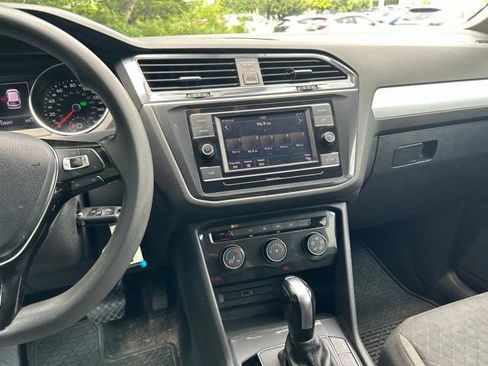 Used 2018 Volkswagen Tiguan S w/ 3rd Row Seat Package AWD/4WD image 14