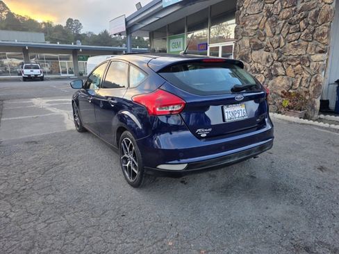 Used 2017 Ford Focus SEL w/ Cold Weather Package image 7