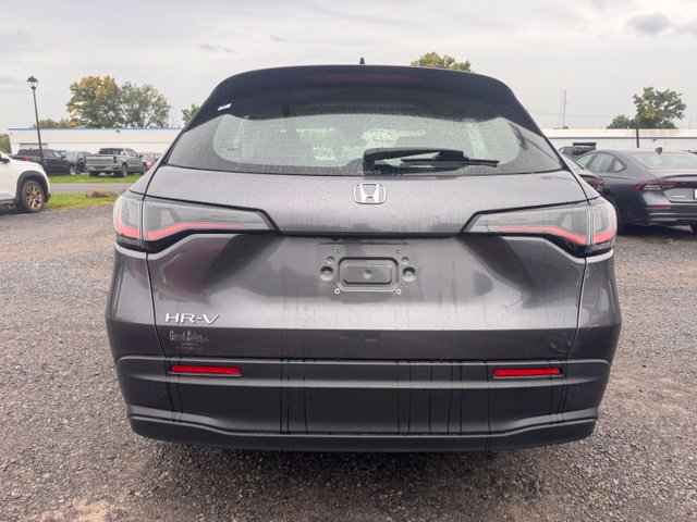 Used 2023 Honda HR-V LX image 2