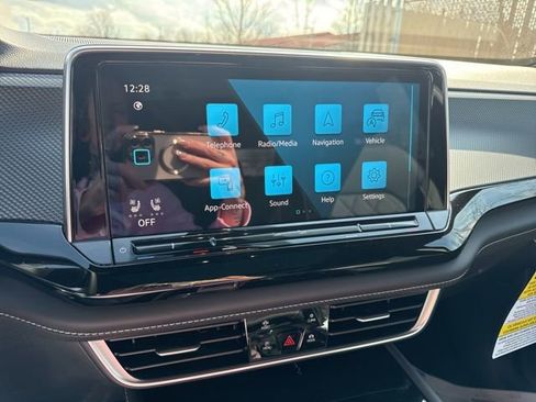 New 2026 Volkswagen Atlas Cross Sport SEL Premium R-Line AWD/4WD image 7