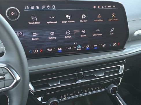 New 2026 Chevrolet Traverse LT w/ Driver Confidence Package FWD image 9