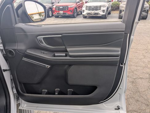 Certified 2025 Ford Expedition Max Platinum w/ Stealth Appearance Package AWD/4WD image 38