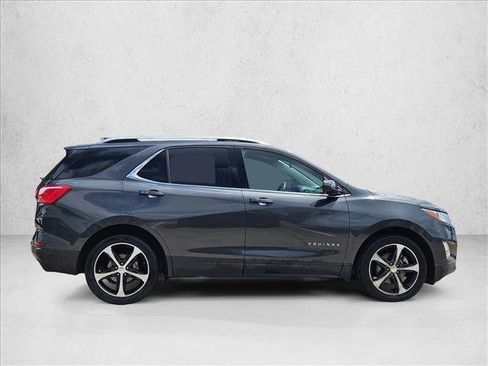 Used 2019 Chevrolet Equinox LT FWD image 4