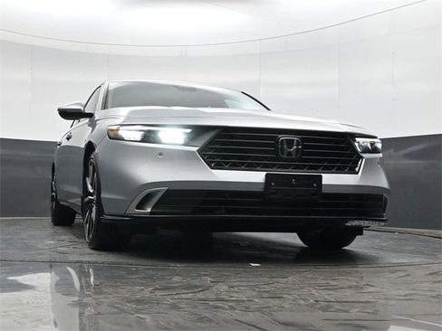 Used 2024 Honda Accord Touring image 28