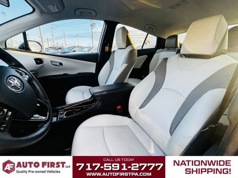 Used 2020 Toyota Prius Prime XLE image 9