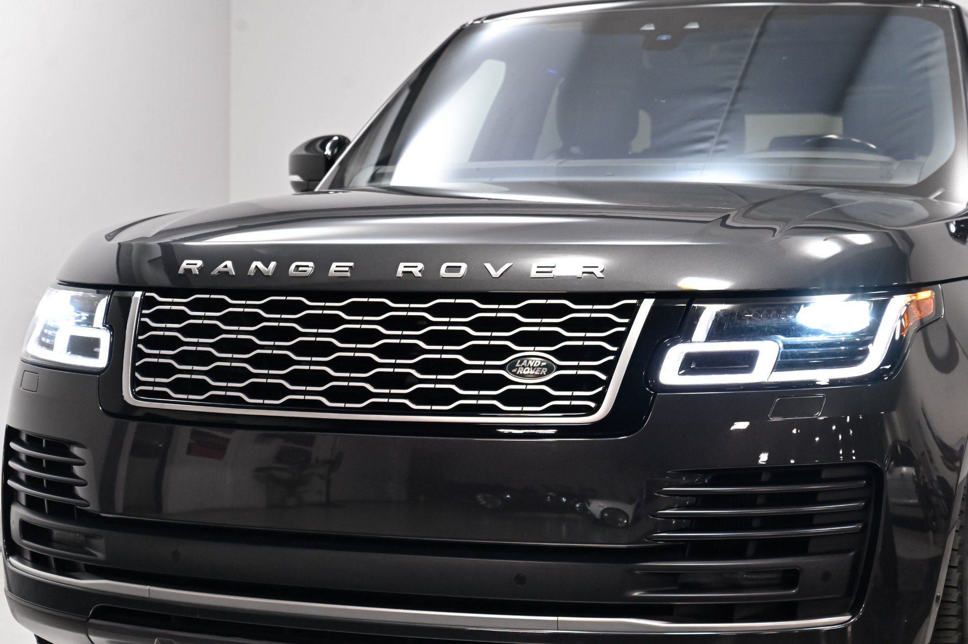Used 2022 Land Rover Range Rover P525 Westminster Edition AWD/4WD image 42