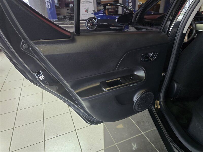 Used 2015 Toyota Prius C Two FWD image 10