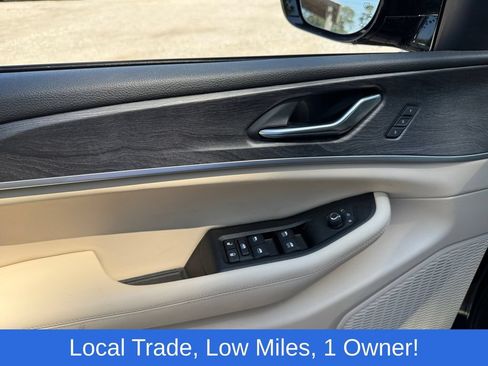 Used 2024 Jeep Grand Cherokee L Limited w/ Black Appearance Package RWD image 21