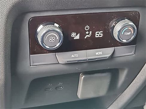 New 2026 Chevrolet Traverse LT w/ Driver Confidence Package image 23