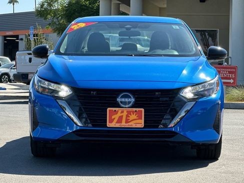 Used 2025 Nissan Sentra SR FWD image 8