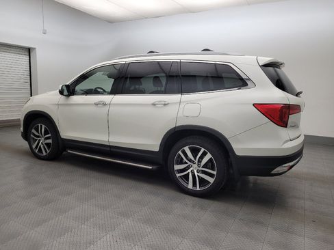 Used 2017 Honda Pilot Elite image 3