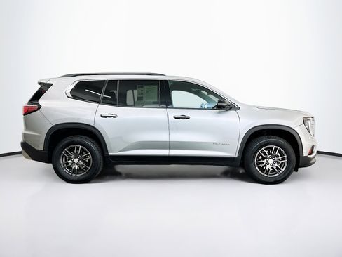 Used 2025 GMC Acadia Elevation image 10