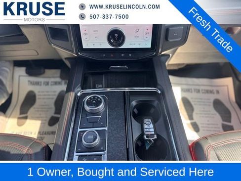 Used 2022 Ford Expedition Max Limited AWD/4WD image 16