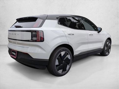 New 2026 Volvo EX30 Plus image 2