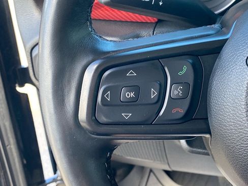 Used 2023 Jeep Gladiator Sport AWD/4WD image 19