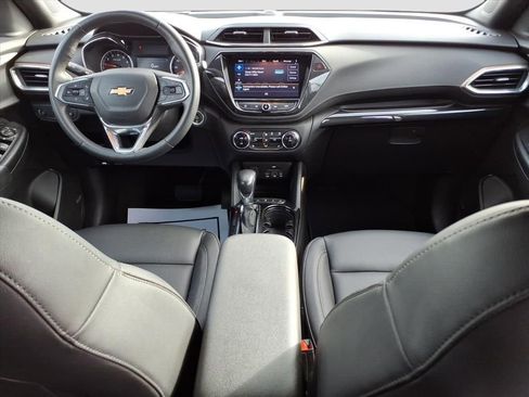 Used 2022 Chevrolet TrailBlazer ACTIV w/ Technology Package image 14