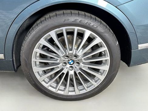 Used 2024 BMW X7 xDrive40i image 37