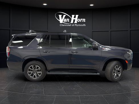 Used 2022 Chevrolet Tahoe Z71 w/ Luxury Package AWD/4WD image 8